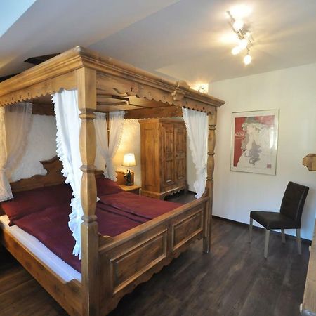 B&B Zum Rossli Zunzgen Eksteriør billede